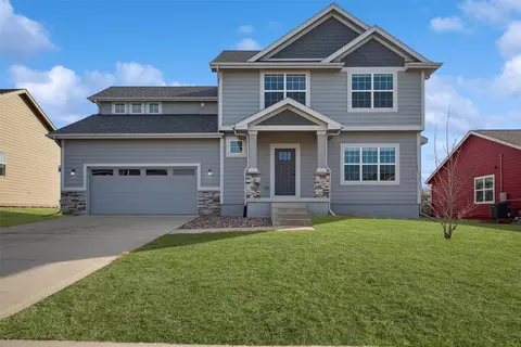 961 Bridgeview St, Polk City, IA 50226