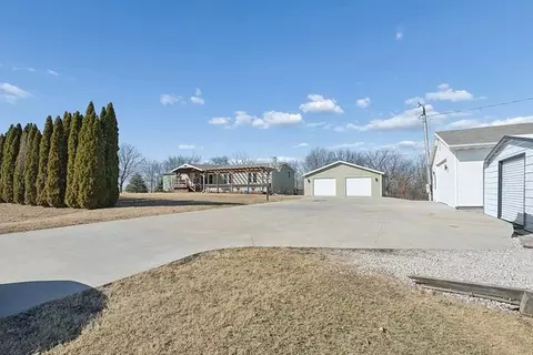 735 Diamond Trail Rd, Searsboro, IA 50242