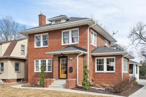 1331 42nd St, Des Moines, IA 50311