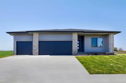 1800 SW Sienna Ct, Grimes, IA 50111