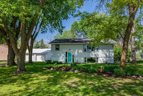 4285 S Orilla Rd, West Des Moines, IA 50061
