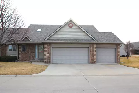 1111 NW Waterfront Dr, Ankeny, IA 50023