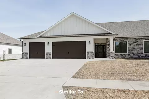 704 Big Rock Park Rd, Pella, IA 50219