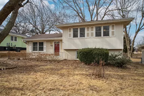 3520 SE 3rd St, Des Moines, IA 50315