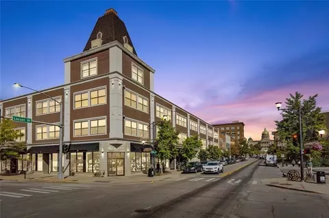 400 E Locust St #203, Des Moines, IA 50309