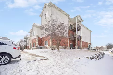 6255 Beechtree Dr #5308, West Des Moines, IA 50266