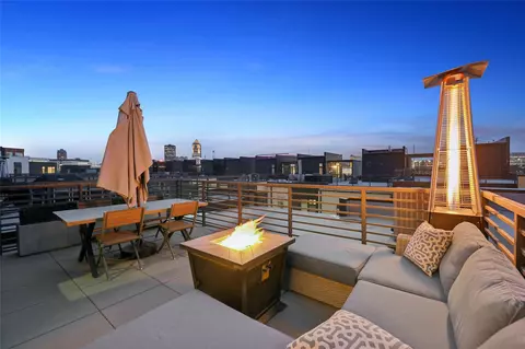 857 E 2nd St, Des Moines, IA 50309