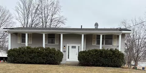 2501 Rocklyn Dr, Urbandale, IA 50322
