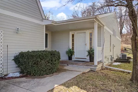 4231 Stone Brooke Rd, Ames, IA 50010