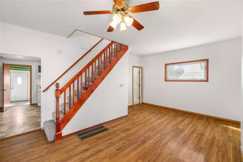 813 Lyon St, Des Moines, IA 50309