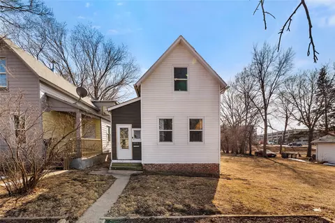813 Lyon St, Des Moines, IA 50309