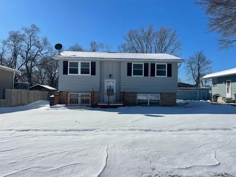 4231 Morton Ave, Des Moines, IA 50317