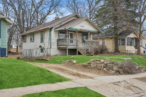 2713 Meek Ave, Des Moines, IA 50311