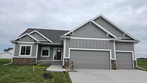 2112 NE 19th St, Ankeny, IA 50021