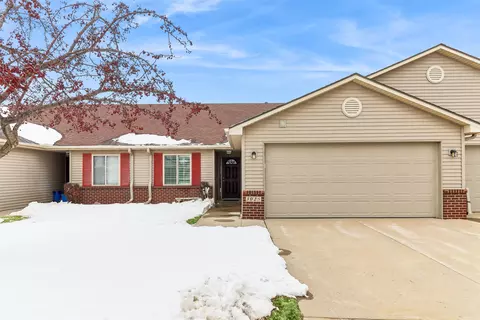 3025 SE Turnberry Dr, Ankeny, IA 50021