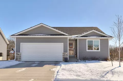 2213 26th Ave SW, Altoona, IA 50009