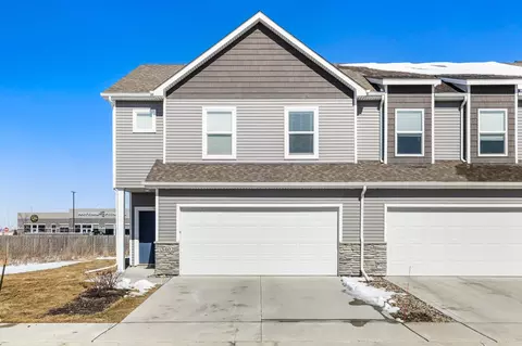 3402 NW Stratford Ln, Ankeny, IA 50023