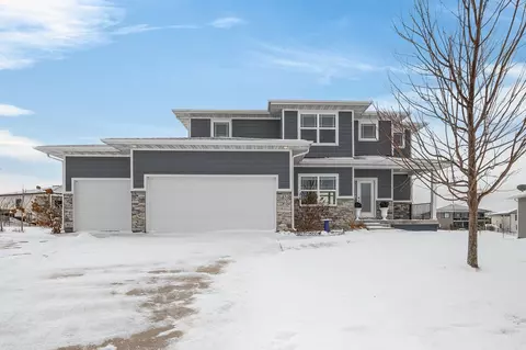 1803 Serenity Cir, Norwalk, IA 50211