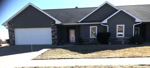 302 Coneflower Ct, Monroe, IA 50170