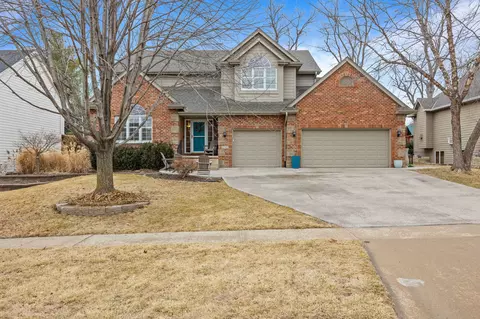 4727 Plumwood Dr, West Des Moines, IA 50265