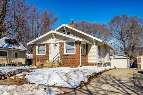 726 Morton Ave, Des Moines, IA 50316