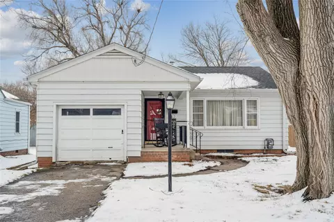 2415 48th St, Des Moines, IA 50310