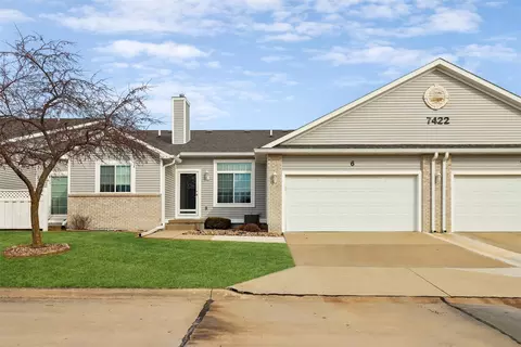 7422 SE 23rd St #6, Des Moines, IA 50320