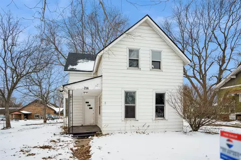 216 N Gaines St, Stuart, IA 50250