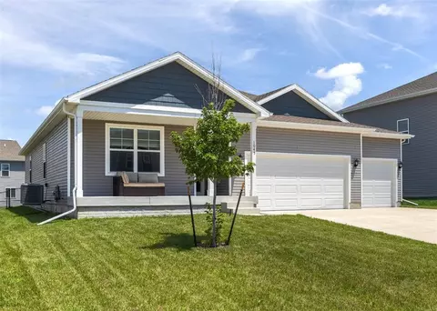 1045 Waukee Ave, Waukee, IA 50263