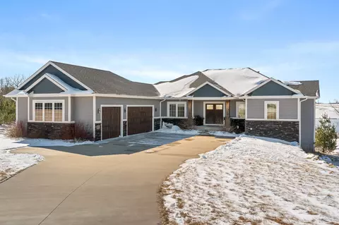 1027 Silverado Dr, Norwalk, IA 50211