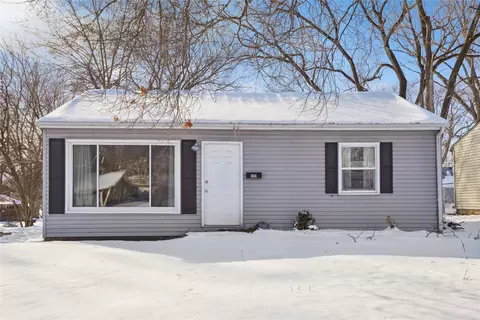 6824 SW 15th St, Des Moines, IA 50315