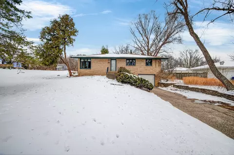 1626 Evergreen Ave, Des Moines, IA 50320