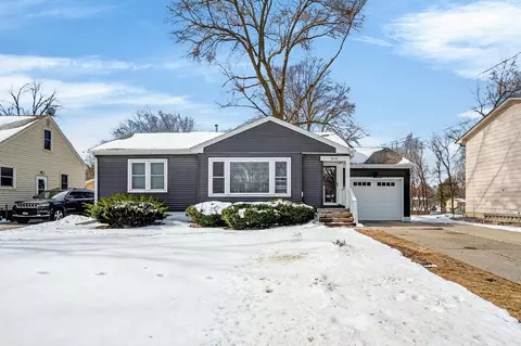2614 53rd St, Des Moines, IA 50310
