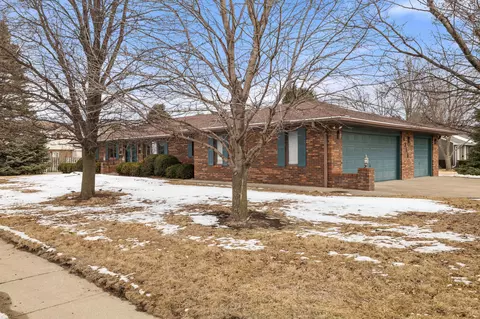 1001 8th Ave N, Winterset, IA 50273