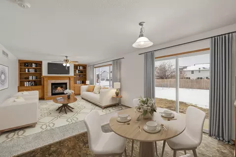 2326 NW Maple St, Ankeny, IA 50023