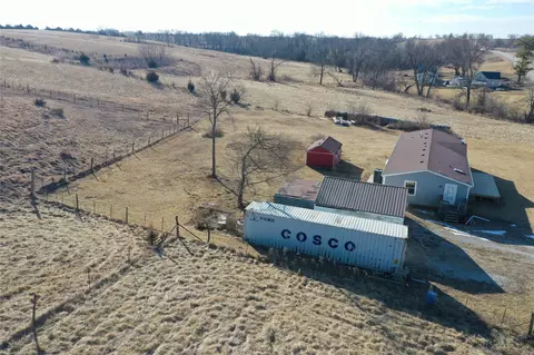 57954 150th Ave, Lacona, IA 50139