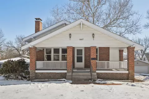 1447 45th St, Des Moines, IA 50311