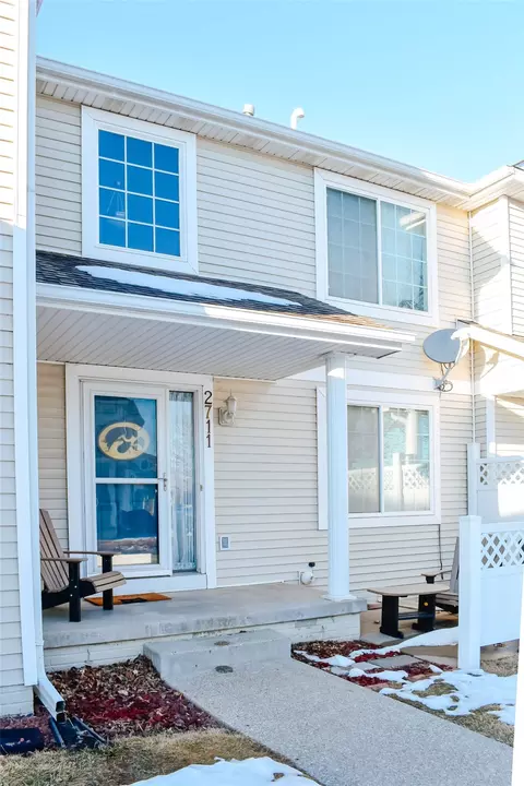 2711 NW Heritage Ave, Ankeny, IA 50023