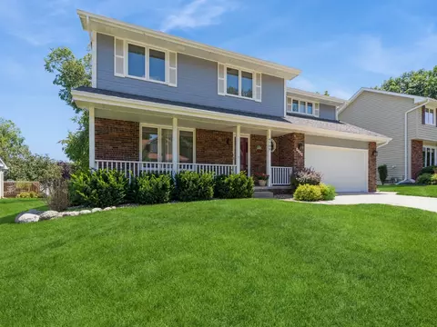 4709 67th St, Urbandale, IA 50322