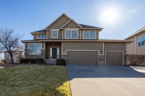 15000 Bryn Mawr Dr, Clive, IA 50325