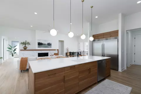 Kitchen - 18239 Alderleaf Dr, Clive, IA 50325 photo 1 of 2