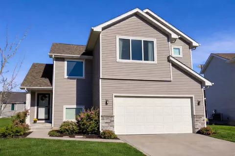 3542 NE Winding Trail Dr, Ankeny, IA 50021