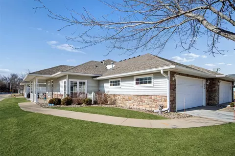 2046 SW 35th St, Ankeny, IA 50023