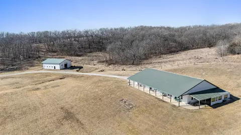 20783 550th St, Chariton, IA 50049