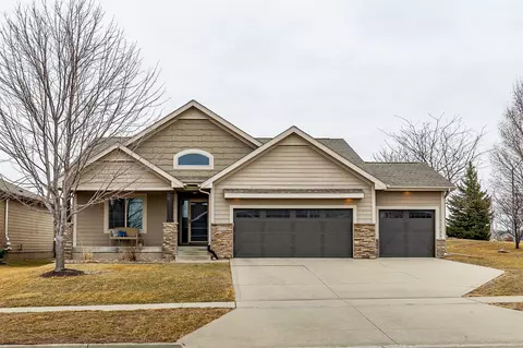 8125 Mercato Ct, West Des Moines, IA 50266