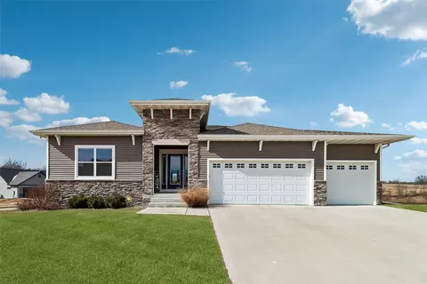 1601 N G St, Indianola, IA 50125