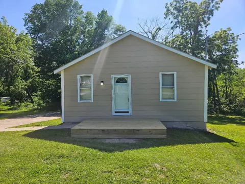 1715 E Diehl Ave, Des Moines, IA 50320