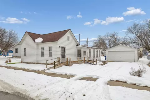 209 Main St, Van Meter, IA 50261
