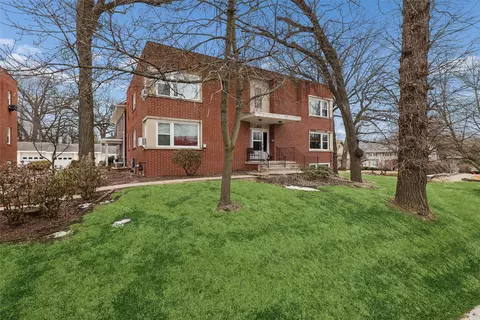 4230 Ingersoll Ave #302, Des Moines, IA 50312