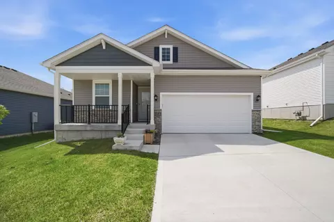 518 Elkhorn St, Mitchellville, IA 50169